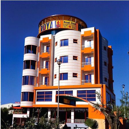 Royal Gaz Hotel Durrës Esterno foto