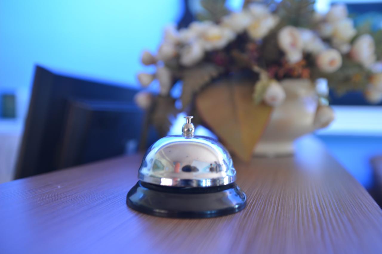 Royal Gaz Hotel Durrës Esterno foto